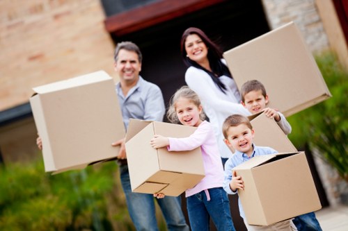 Local moving service for homes and offices near Willesden