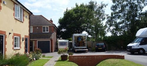 removals companies N15